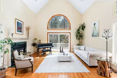375 Atherton St, Milton, MA 02186 - Photo 8