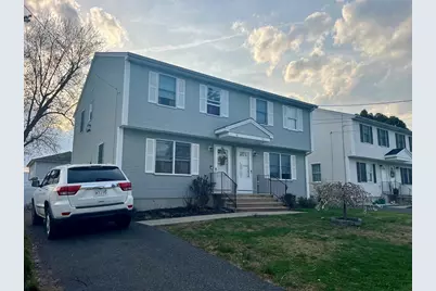 46-48 Kent Rd, Springfield, MA 01129 - Photo 2