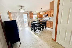 46-48 Kent Rd, Springfield, MA 01129 - Photo 4