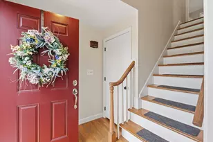 24 Kenyon Dr, Seekonk, MA 02771 - Photo 2