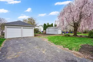 51 Hartford Terrace, Springfield, MA 01118 - Photo 36