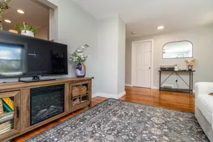 9 Sunset Ave, Holbrook, MA 02343 - Photo 4