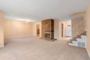 18 Royce Rd, Framingham, MA 01701 - Photo 2