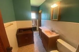446 Chandler St, Worcester, MA 01602 - Photo 10