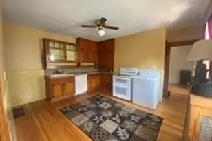 446 Chandler St, Worcester, MA 01602 - Photo 4