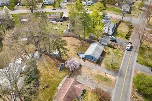 50 Phelps St, Easthampton, MA 01027 - Photo 26