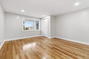 123 Pine Hill Cir, Waltham, MA 02451 - Photo 8