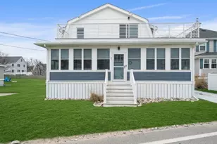 57 Oceanside Dr, Scituate, MA 02066 - Photo 2