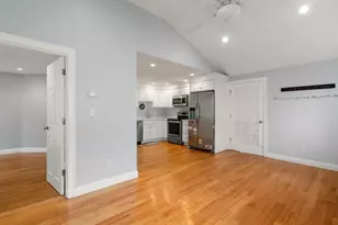 15 Walton St, Wakefield, MA 01880 - Photo 18