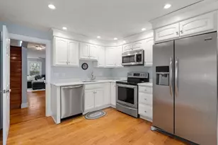 15 Walton St, Wakefield, MA 01880 - Photo 16