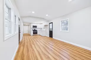 715 Newhall St, Fall River, MA 02721 - Photo 12
