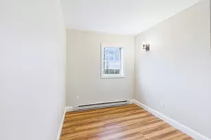 715 Newhall St, Fall River, MA 02721 - Photo 14