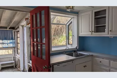 10 Coral Hill Rd, Essex, MA 01929 - Photo 14