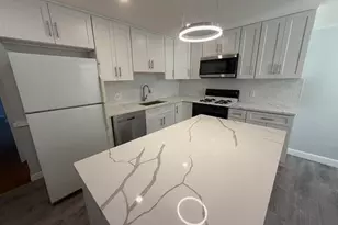 102 Central St, Waltham, MA 02453 - Photo 2