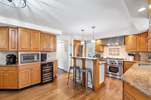 7 Holbrook St, Medway, MA 02053 - Photo 10