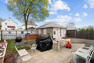 42-44 Burnside St, Medford, MA 02155 - Photo 14