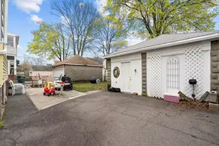42-44 Burnside St, Medford, MA 02155 - Photo 12
