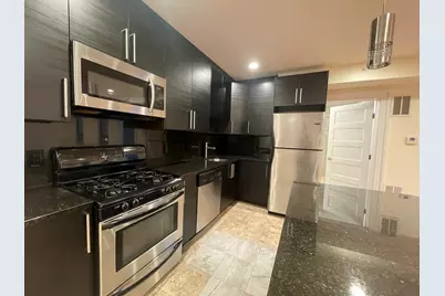 1616 Beacon St #3, Brookline, MA 02446 - Photo 4