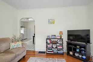 188 Waverley St, Belmont, MA 02478 - Photo 4