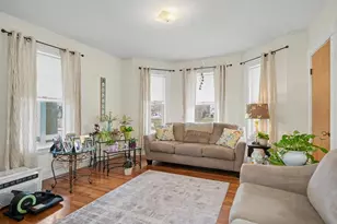 188 Waverley St, Belmont, MA 02478 - Photo 4