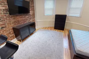 69 Babcock St, Brookline, MA 02446 - Photo 6