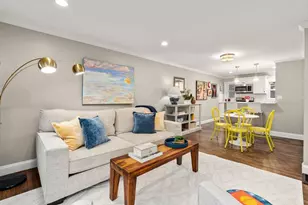 11 Oak St, Wellesley, MA 02482 - Photo 2