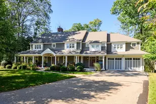137 Fairoaks Ln, Cohasset, MA 02025 - Photo 4
