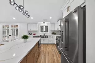 1 Hunter Dr, Andover, MA 01810 - Photo 12