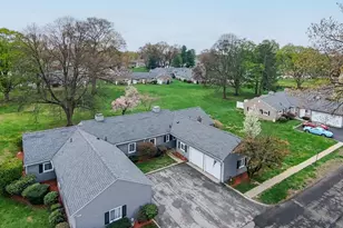 165 Applewood Dr, Chicopee, MA 01022 - Photo 4
