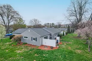 165 Applewood Dr, Chicopee, MA 01022 - Photo 30