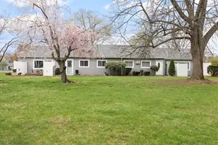165 Applewood Dr, Chicopee, MA 01022 - Photo 32