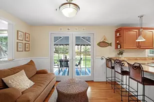 842 Main St, Wareham, MA 02576 - Photo 16
