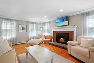 842 Main St, Wareham, MA 02576 - Photo 8
