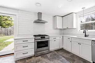 1270 West St, Amherst, MA 01002 - Photo 6