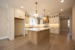 47 Thomas Mann Cir, Norfolk, MA 02056 - Photo 2