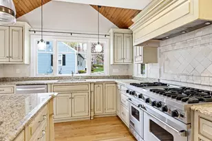 7 Brewster Rd, West Springfield, MA 01089 - Photo 22