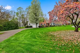 7 Brewster Rd, West Springfield, MA 01089 - Photo 6
