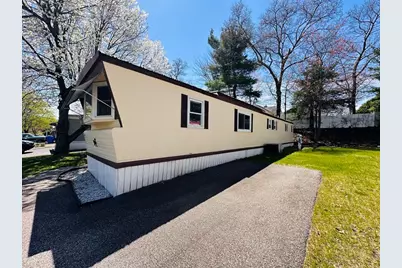 11 Lamplighter Ln, Springfield, MA 01119 - Photo 24
