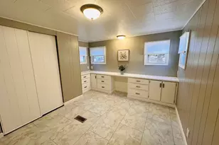 11 Lamplighter Ln, Springfield, MA 01119 - Photo 18