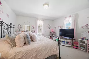 232 Reeves St, Fall River, MA 02721 - Photo 8
