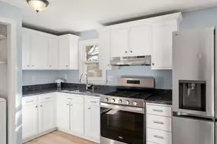 12 Parker Dr, Wareham, MA 02571 - Photo 6