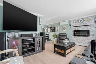 152 S Main St, Uxbridge, MA 01569 - Photo 16