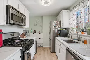 152 S Main St, Uxbridge, MA 01569 - Photo 6