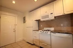 39 Hemenway St, Boston, MA 02115 - Photo 4