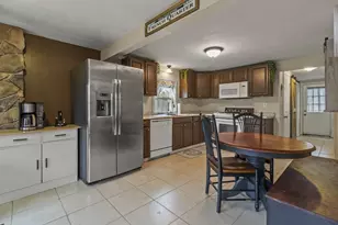 10 3rd Ave, Wareham, MA 02571 - Photo 4
