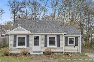 10 3rd Ave, Wareham, MA 02571 - Photo 1