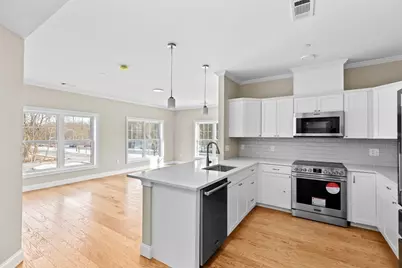 485 Blue Hills Parkway #21, Milton, MA 02186 - Photo 6