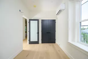 21 Tanglewood Rd, Boston, MA 02124 - Photo 18