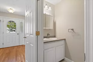 608 Church St, Northbridge, MA 01588 - Photo 10