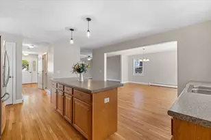 608 Church St, Northbridge, MA 01588 - Photo 6